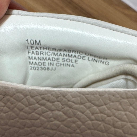 Gianni Bini Evie Perforated Rhinestone High Top Sneaker Leather/Suede size 10 - Picture 9 of 9